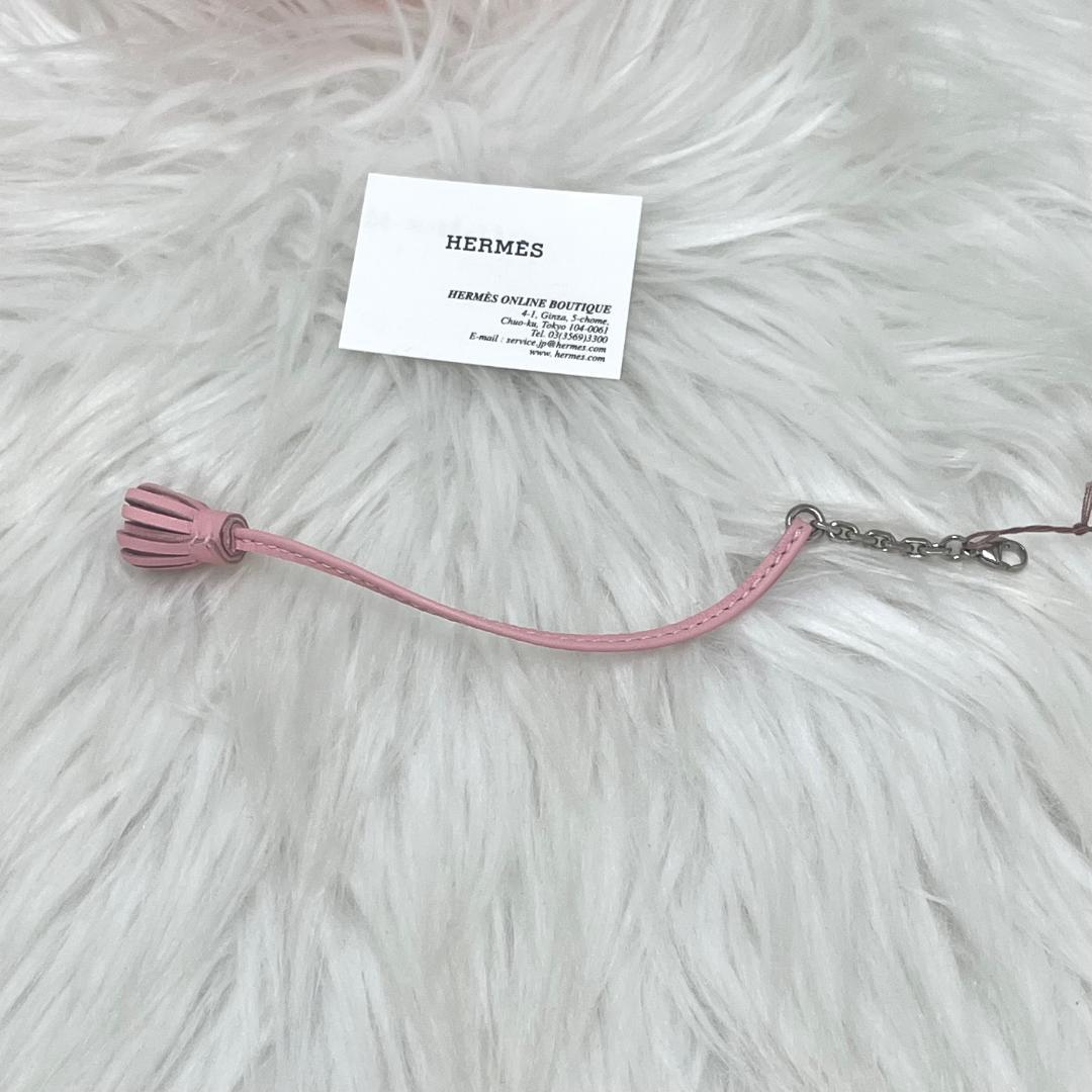 新品✨HERMES エルメス カルメンチータ プチポンポン チャーム レザー