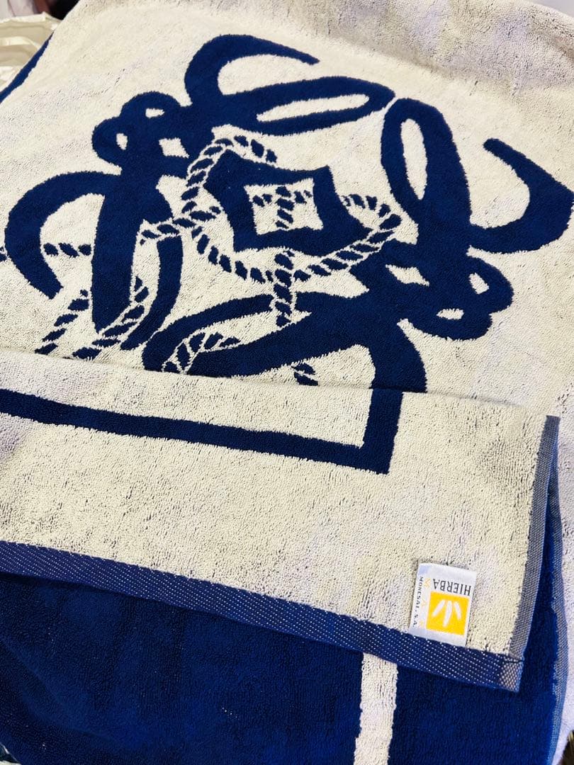 ロエベ　LOEWE アナグラム　ビーチタオル　大判　ネイビー×ホワイト　未使用