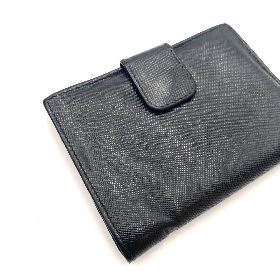 プラダ トライアングル ロゴ サフィアーノ レザー 二つ折り財布 黒 付属品完備