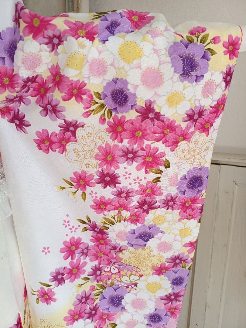 白地に花模様の着物とピンク系作り帯セット☆七五三ハーフ成人式