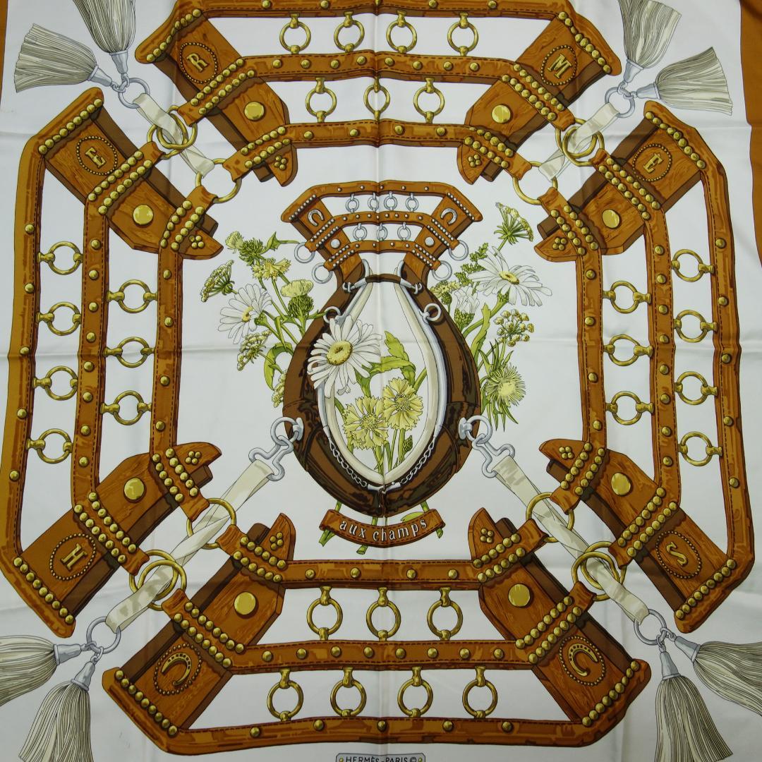 M*送様 9266 HERMES カレ90 AUX CHAMPS フィールドへ