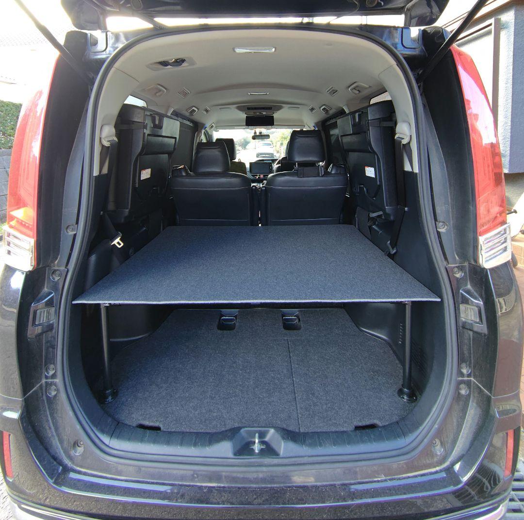 マットつき　80系　ヴォクシー、ノア、エスクァイア　収納　ベッドキット