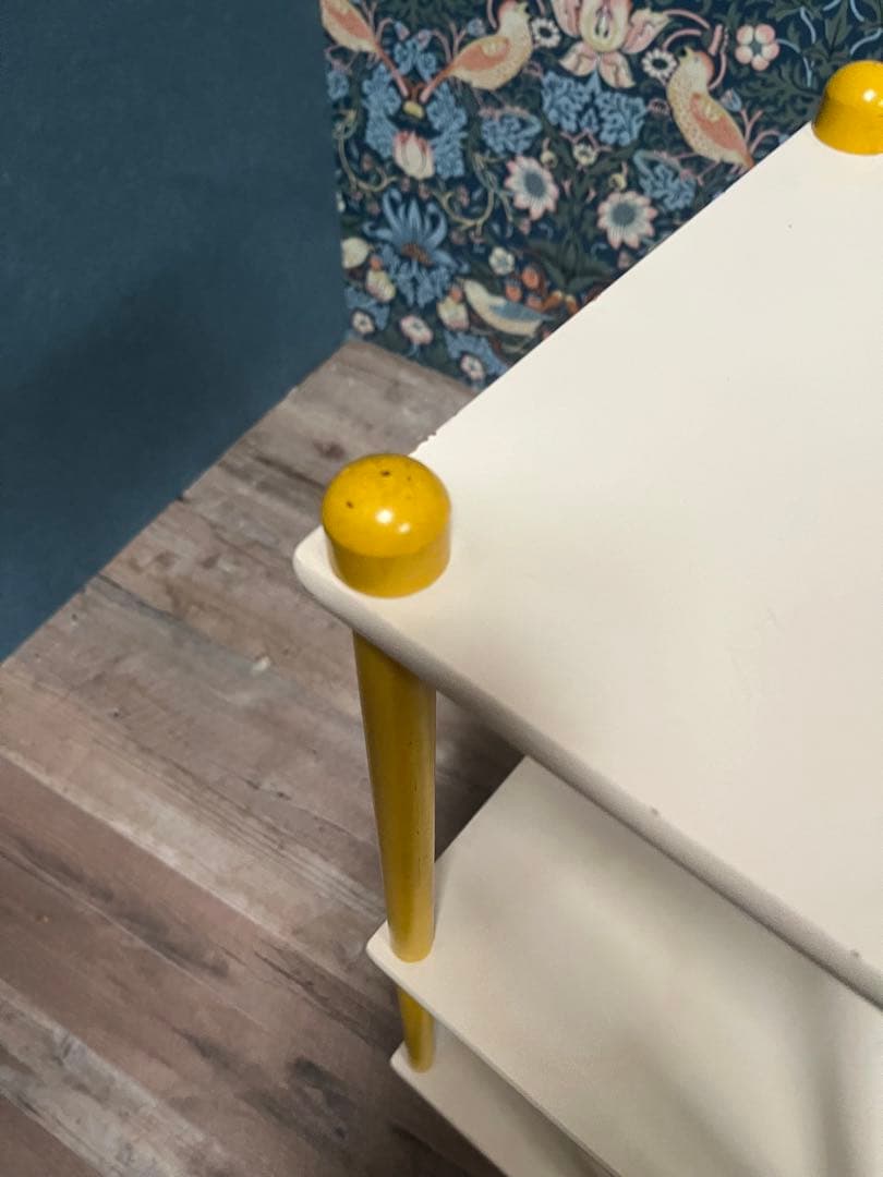 3段 棚 昭和レトロ レトロポップ 当時物 インテリア 黄色 白 ラック