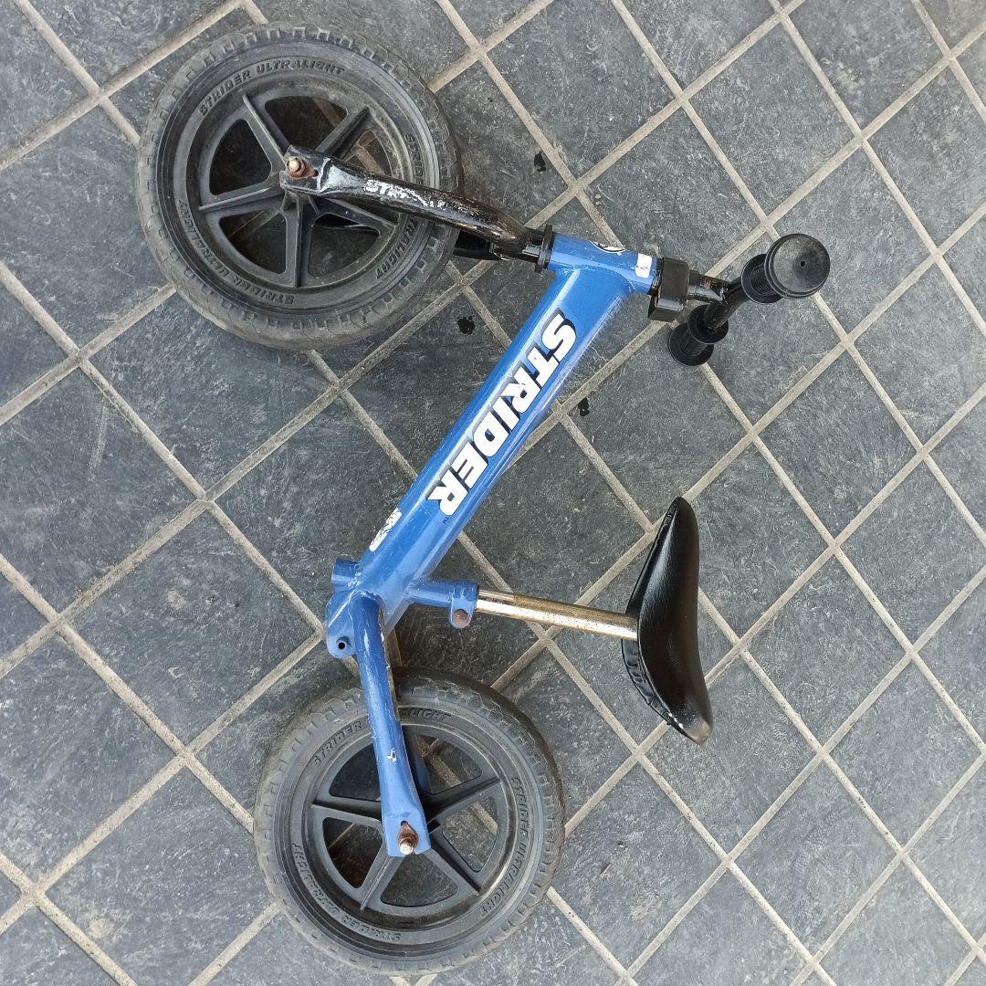 STRIDER バランスバイク 青