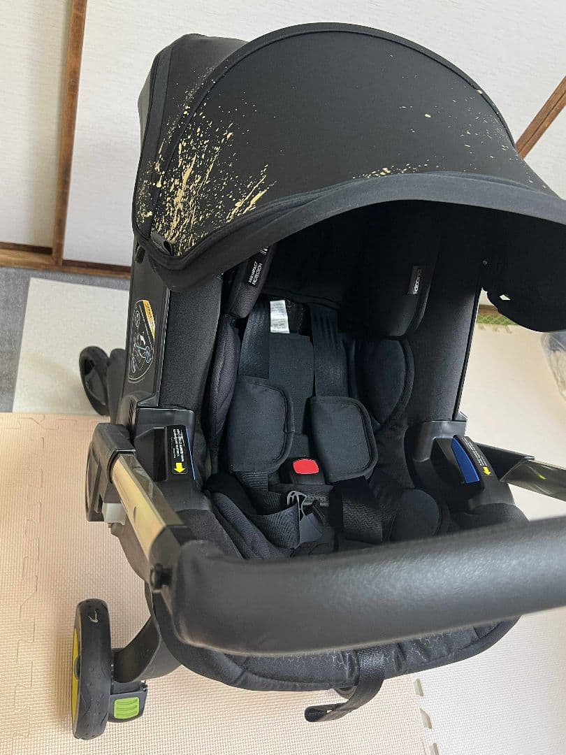 s*♡様 美品 doona ＋ ドゥーナ 特別限定モデル リミテッドゴールド