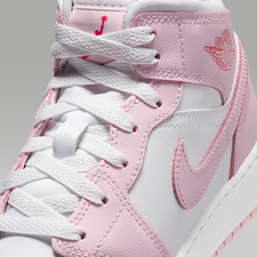 【新品23.5cm】NIKE エアジョーダン１MID GS ピンク/レッド