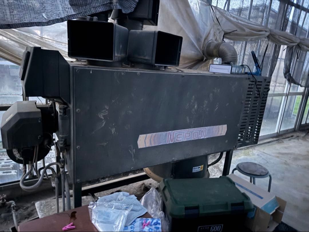 〈値下げ〉HK2025 ネポンハウス暖房機　200型ヒーター