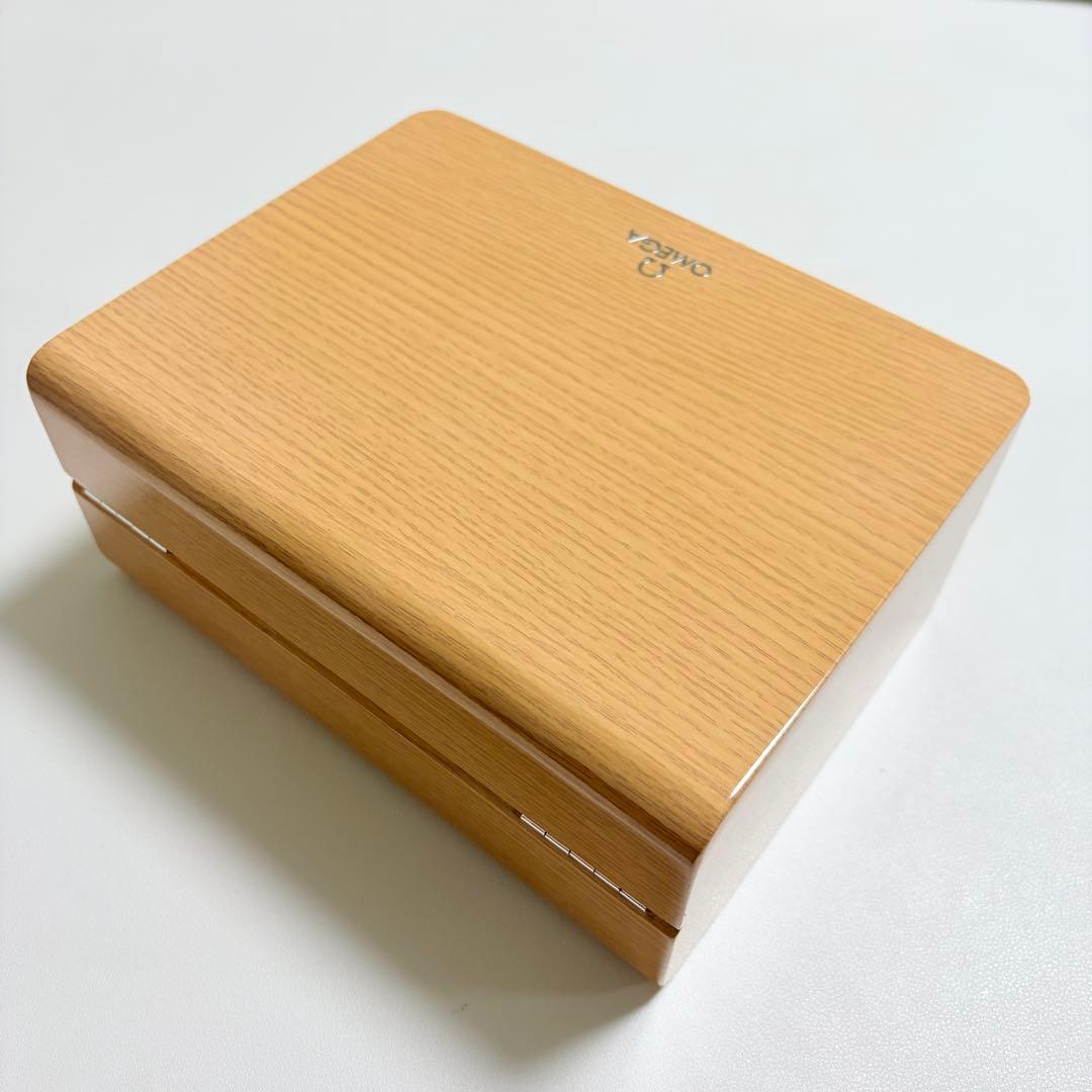 美品　オメガ　腕時計　ウォッチ　ケース　空箱　木目調　現行品