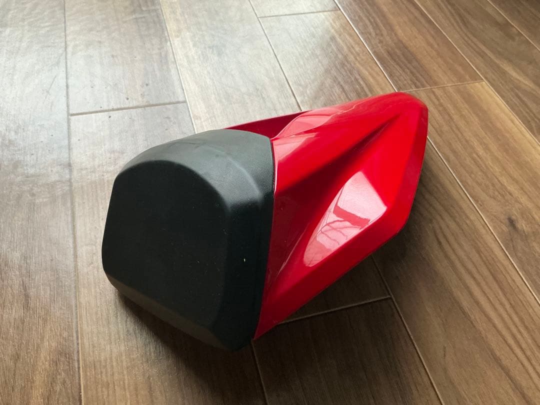 【ちょこ】HONDA純正　CBR1000RR-R シングルシート