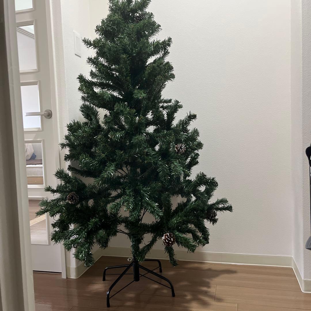 クリスマスツリー 松ぼっくり、オーナメント付き 緑