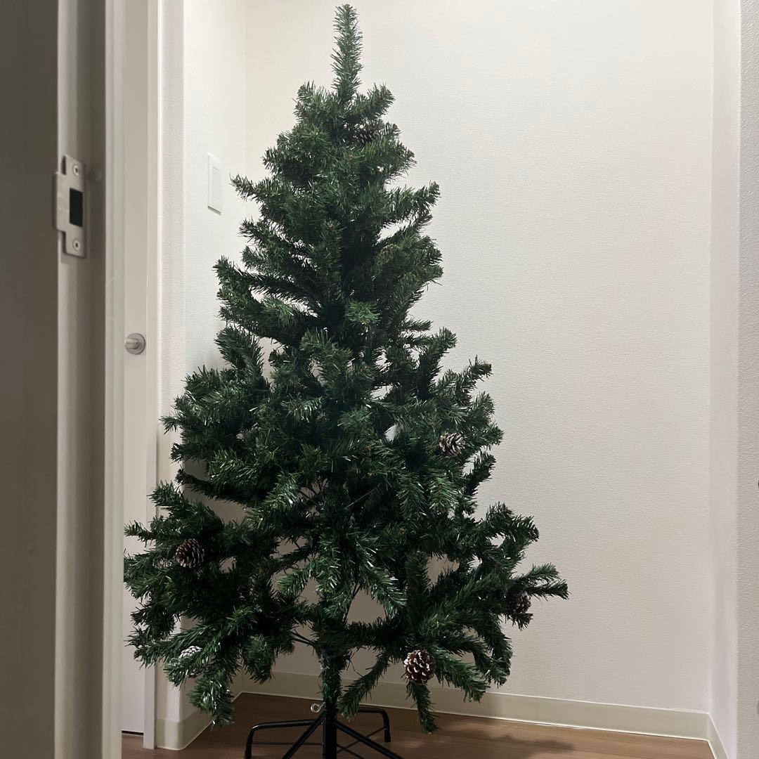 クリスマスツリー 松ぼっくり、オーナメント付き 緑