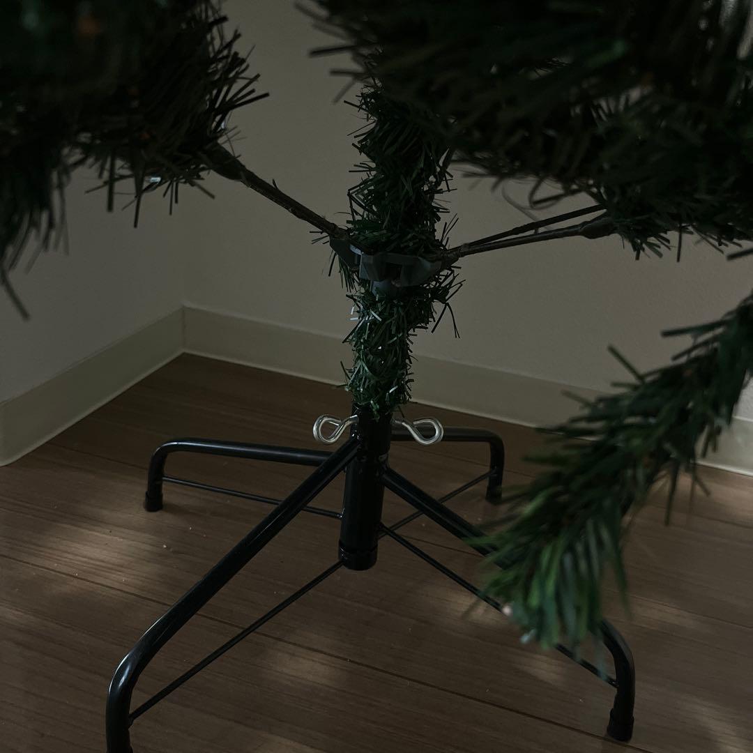 クリスマスツリー 松ぼっくり、オーナメント付き 緑