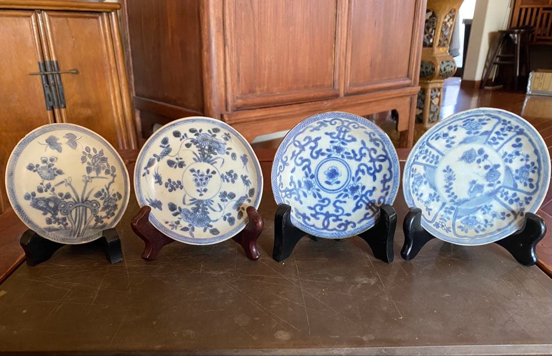 景徳鎮窯　染付絵皿　鑑賞台付 ・沈船品　ヴィンテージ　レア ・台湾茶器