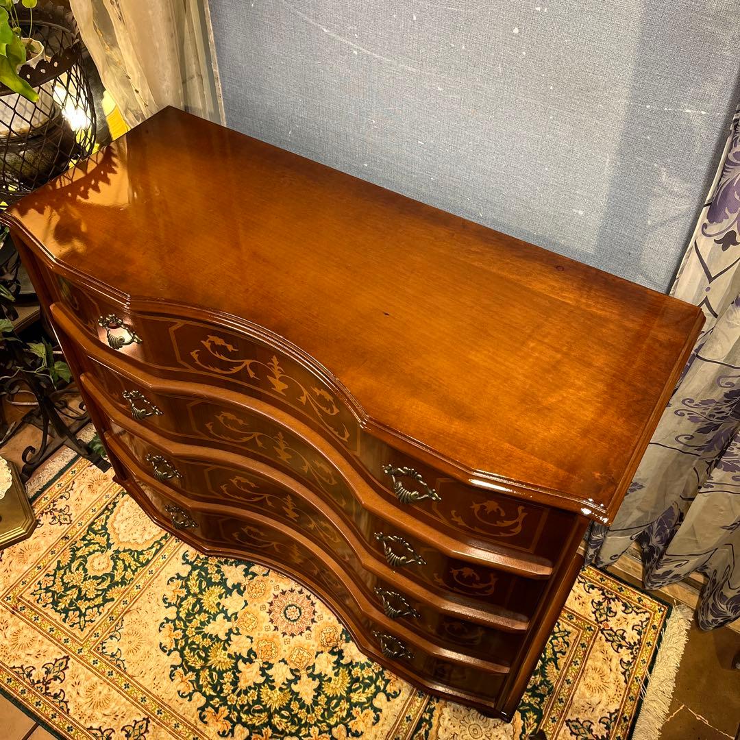 雪　Sale イタリアン アンティークPT 象嵌　４DRキャビネット