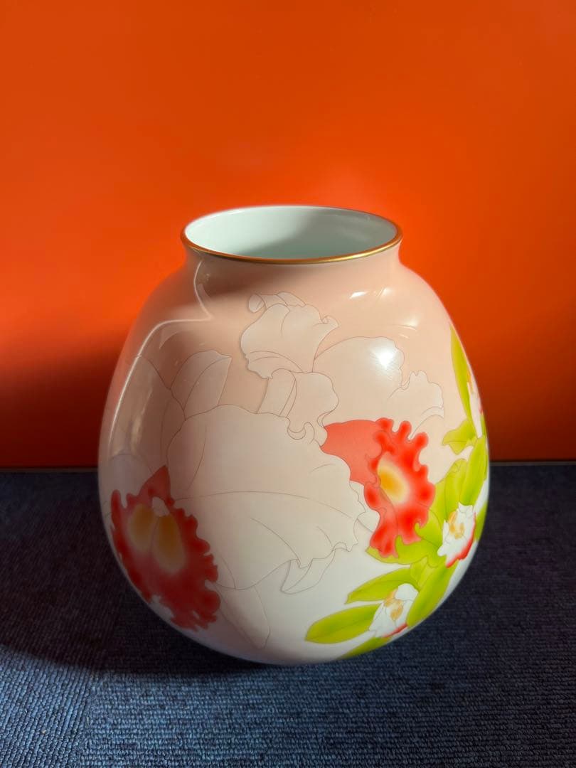 1258 香蘭社　金彩　胡蝶蘭　花瓶　花台付き　未使用