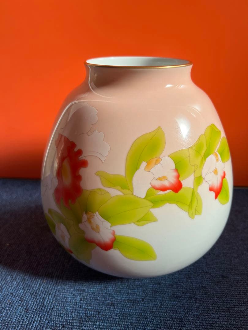 1258 香蘭社　金彩　胡蝶蘭　花瓶　花台付き　未使用