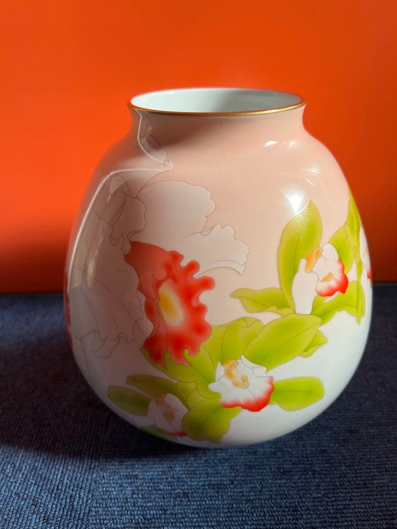 1258 香蘭社　金彩　胡蝶蘭　花瓶　花台付き　未使用