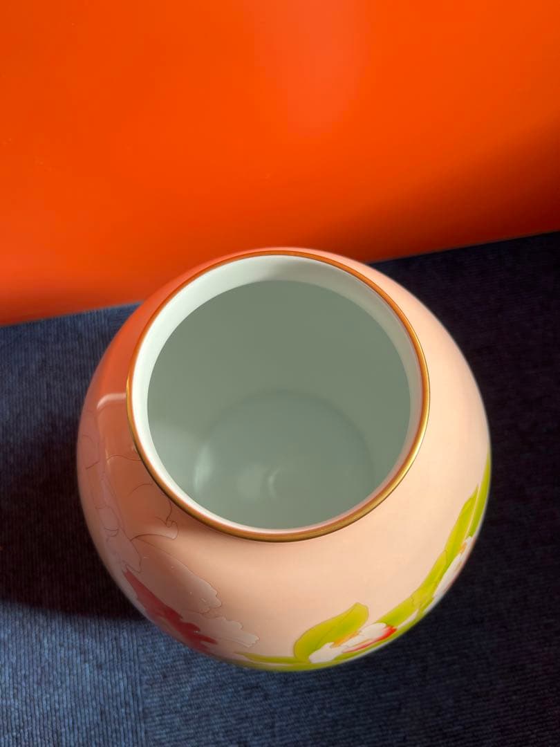 1258 香蘭社　金彩　胡蝶蘭　花瓶　花台付き　未使用