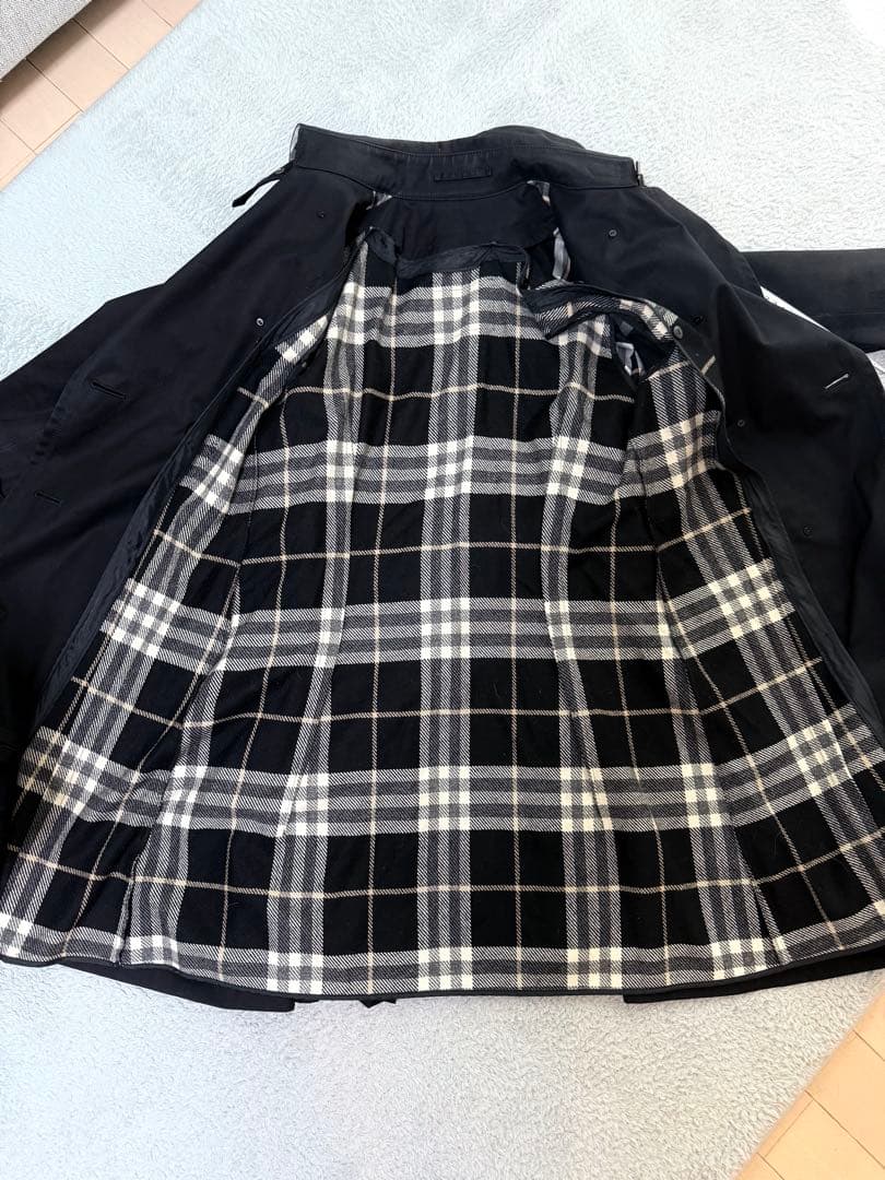 バーバリーのトレンチコート黒裏地付き　 サイズ38（S）