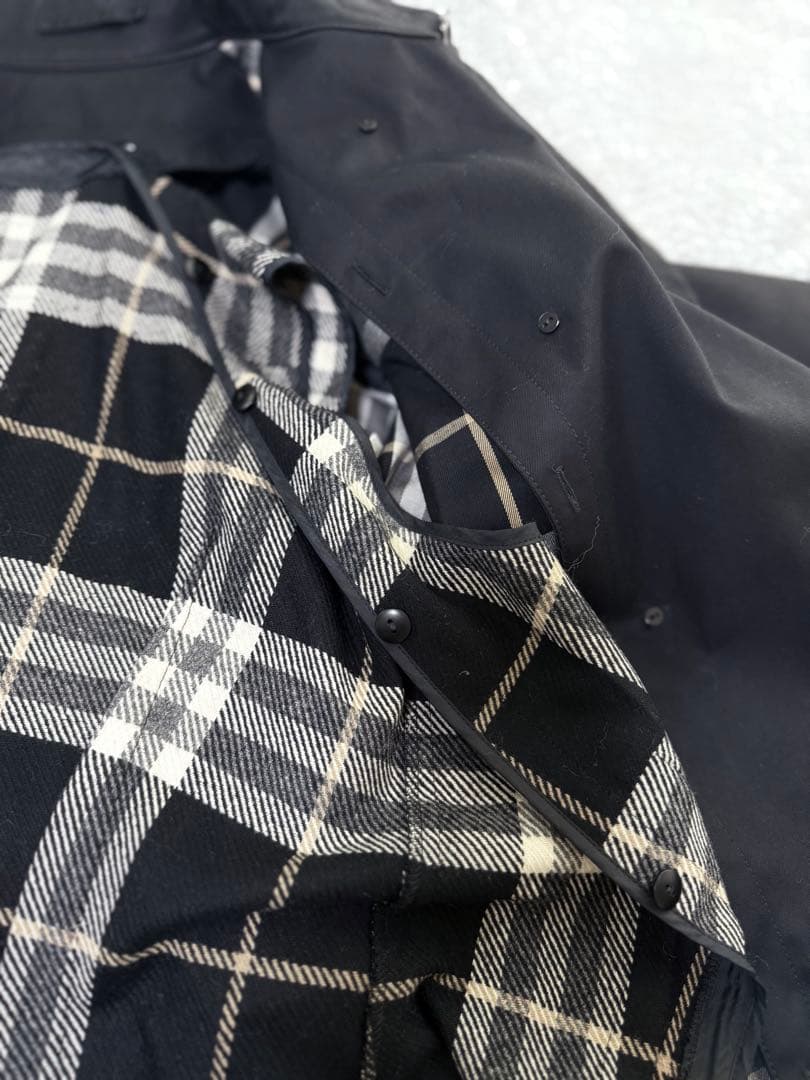 バーバリーのトレンチコート黒裏地付き　 サイズ38（S）