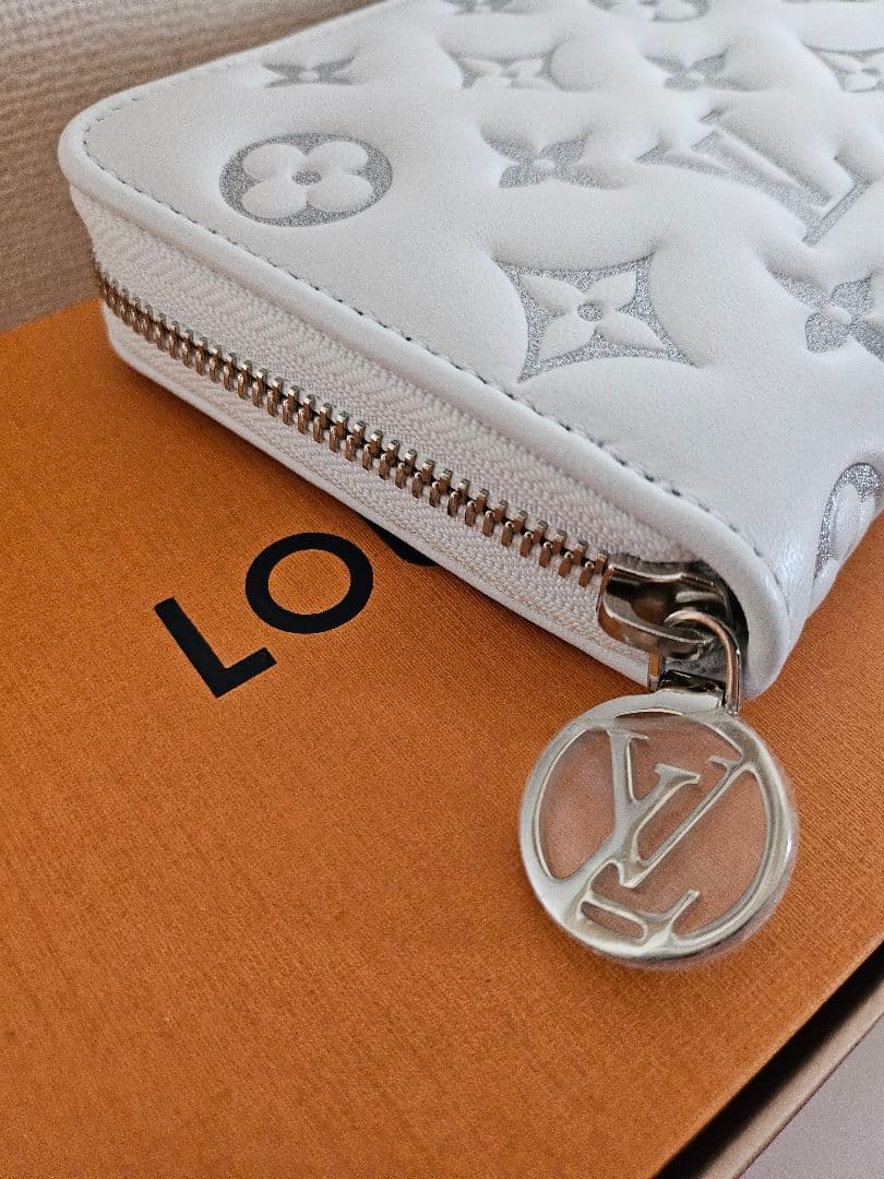 新品未使用✨ルイヴィトン ジッピーウォレット skiコレクション✨完売品
