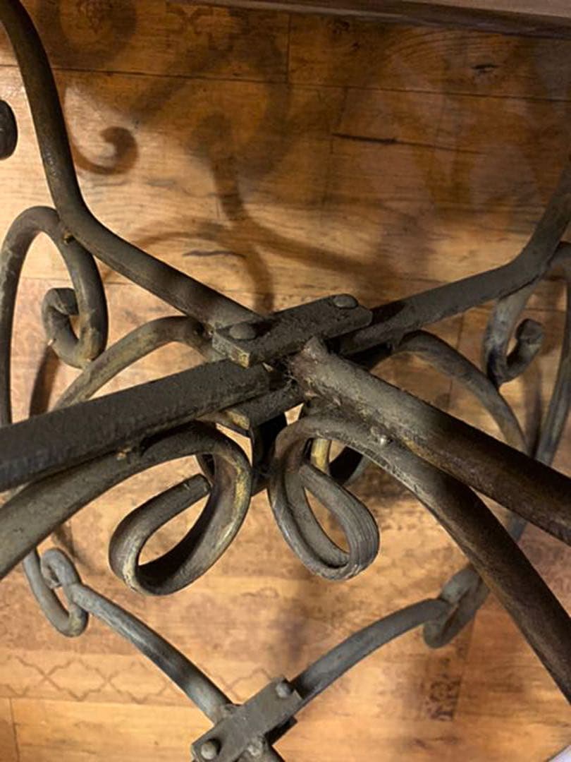 ヴィンテージ　アイアン脚テーブル