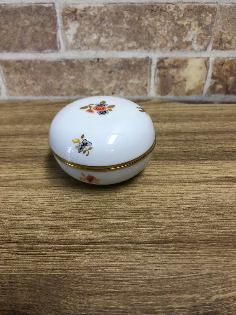 マイセン　ボンボニエール　小物入れ　シュガーポット　小花柄