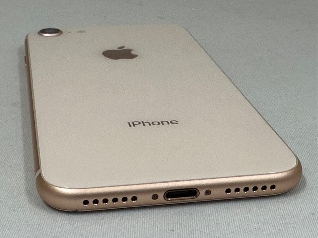 iPhone8 64GB simフリー