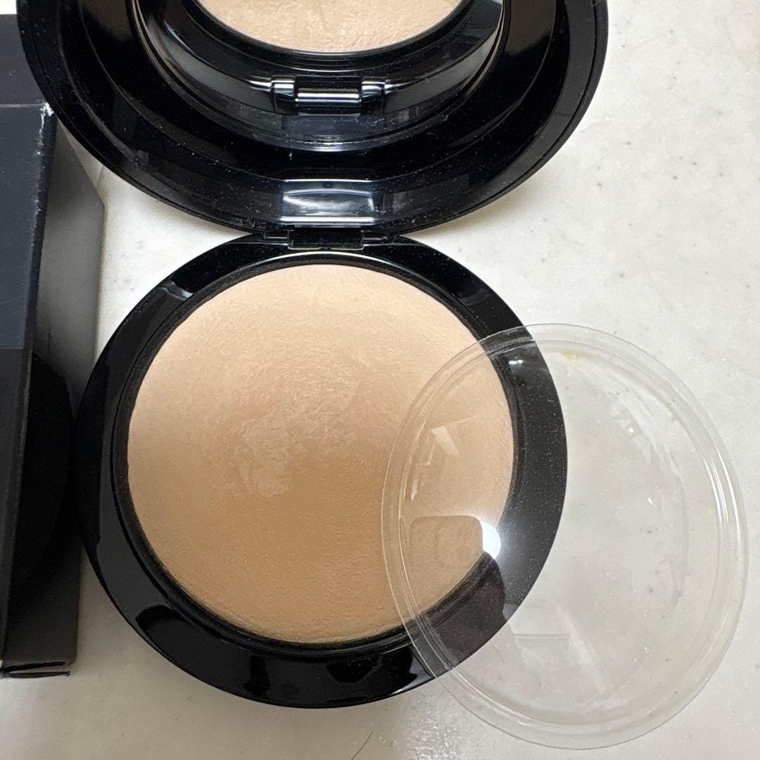 マック　ミネラライズ　スキンフィニッシュ　ナチュラル　ライトプラス