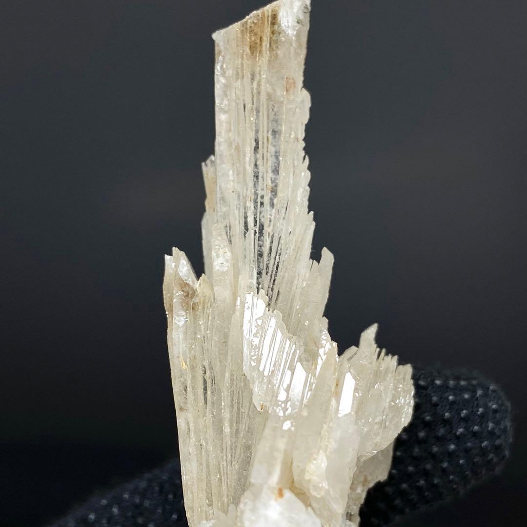 インターフェレンスクォーツ　成長干渉水晶　鉱物標本　ダルネゴルスク産　ストーン