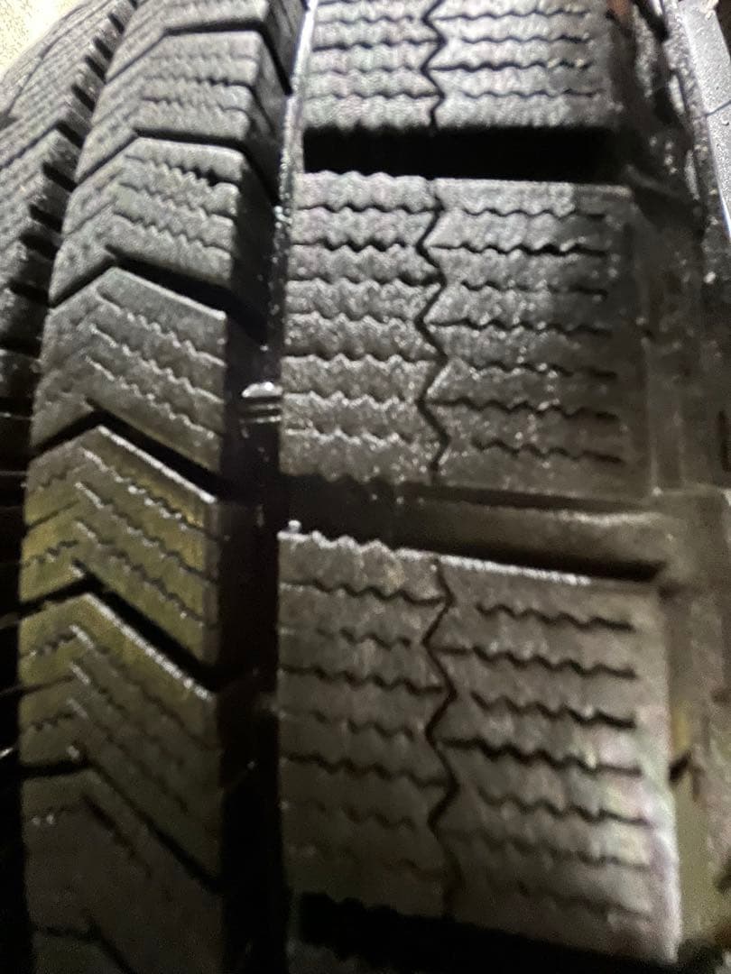 215/60R17 96S VRX スタッドレスタイヤ　2本