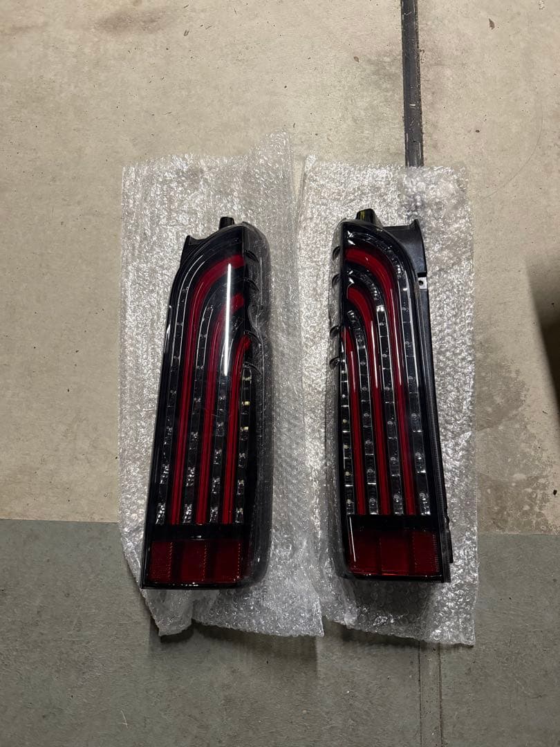 FLEX ハイエース　LEDテールランプ　煌