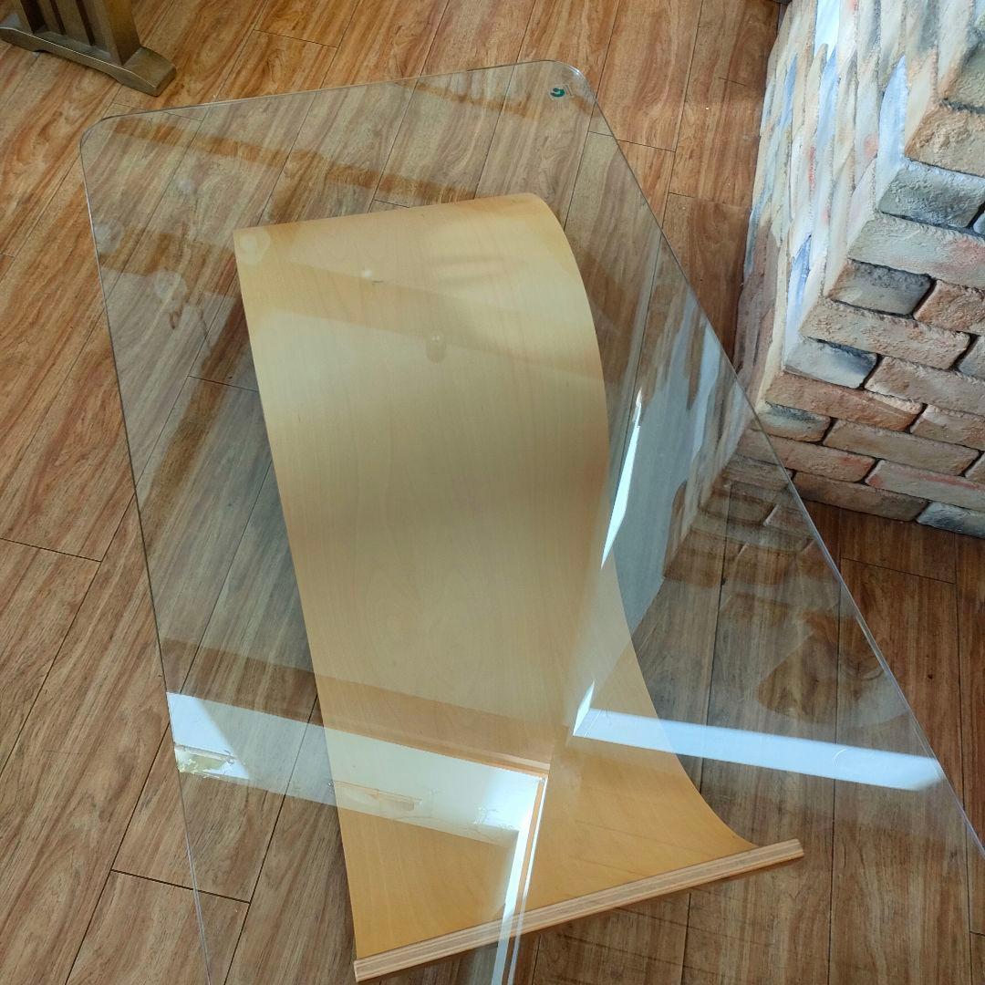 希少　北欧風　シモンズ　ガラステーブル　フィヨルド　ウェーブテーブル　モダン