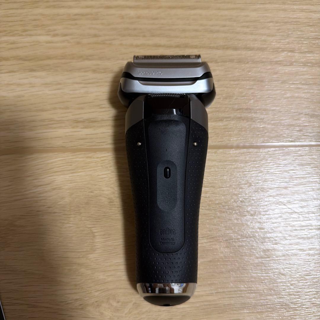 Braun Series 9 Pro メンズ電気シェーバー 替え刃付き