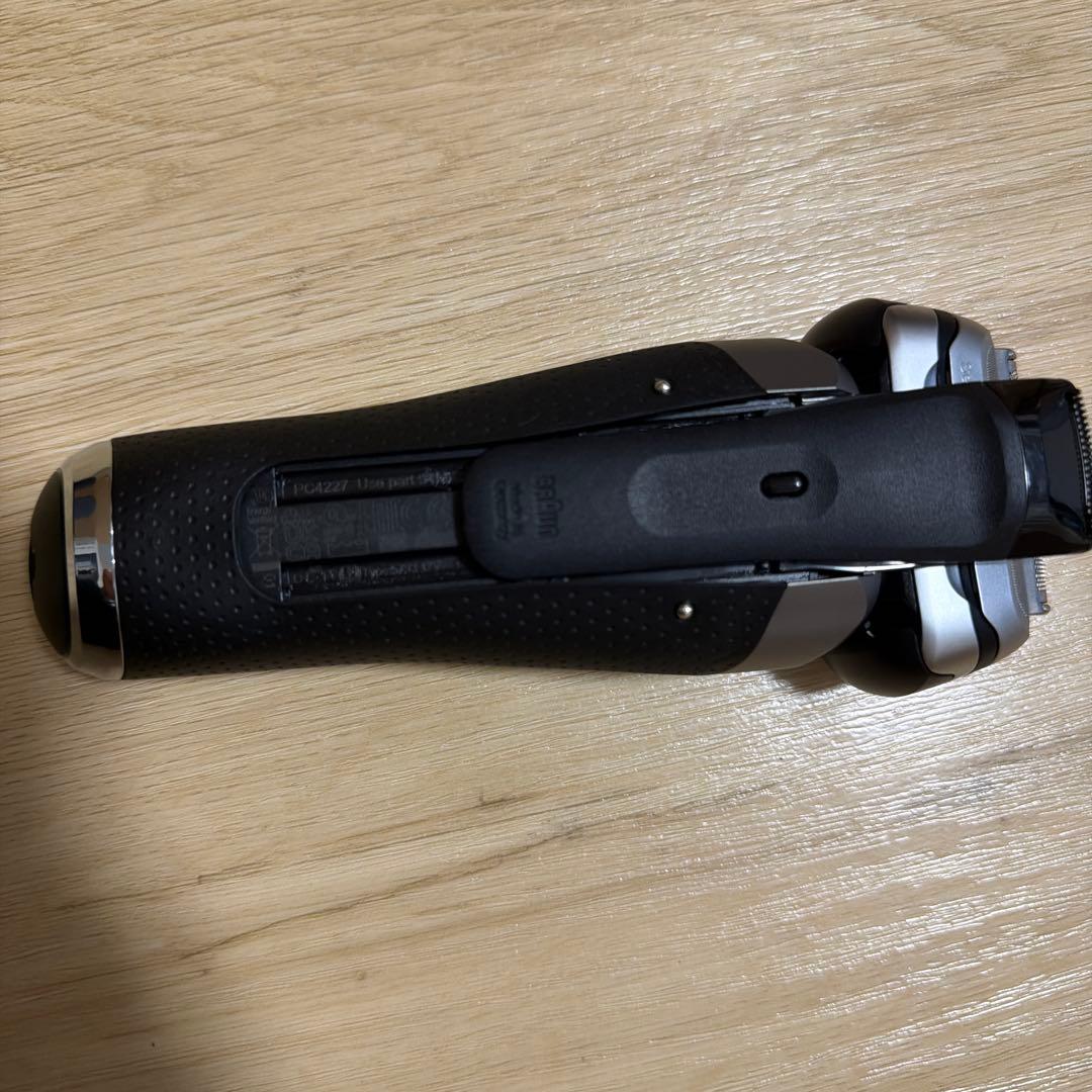 Braun Series 9 Pro メンズ電気シェーバー 替え刃付き