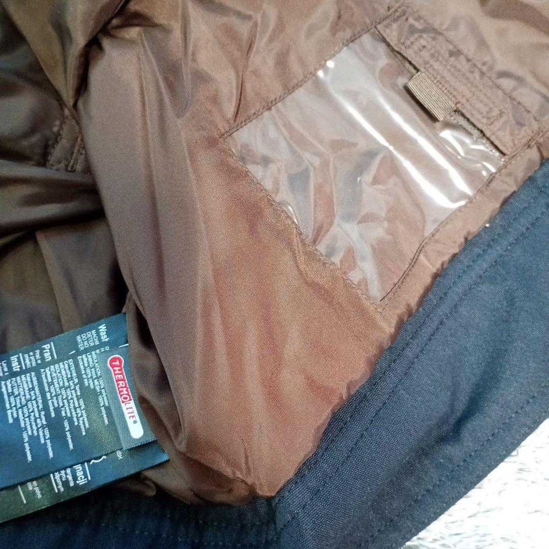 美品　BURTON　バートン　スノボウェア　スノボジャケット　スノーボード　М