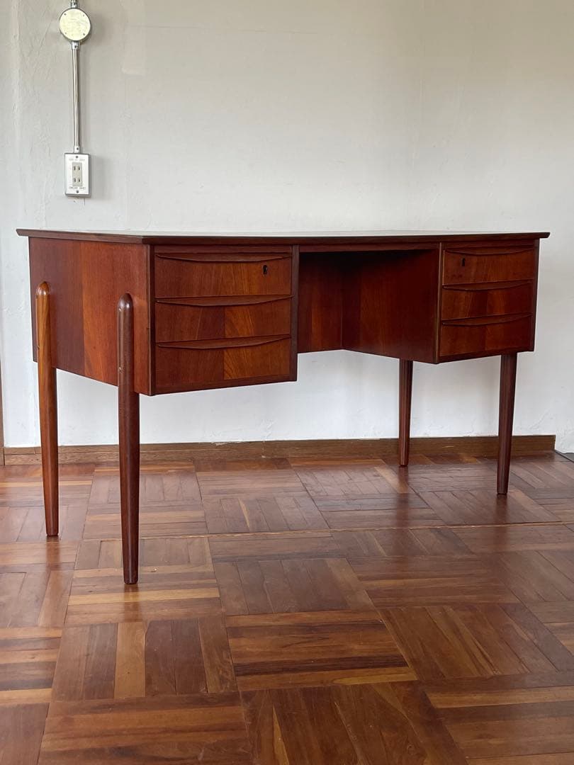 北欧 デンマーク ヴィンテージ チーク オイルフィニッシュ 両袖 デスク