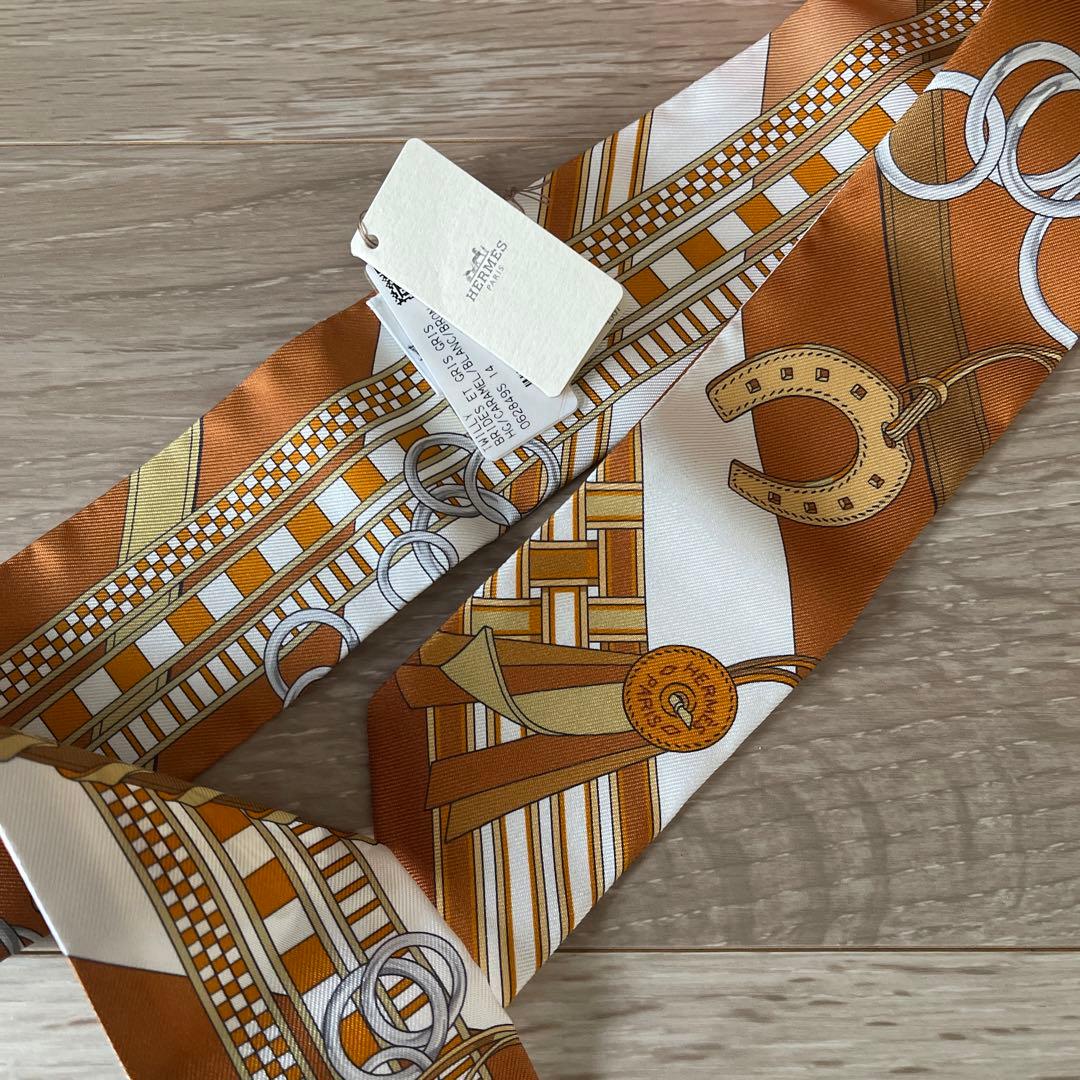 美品！！エルメスツイリー馬勒とチャーム　ロデオ柄　キャラメル　白　ブロンズ