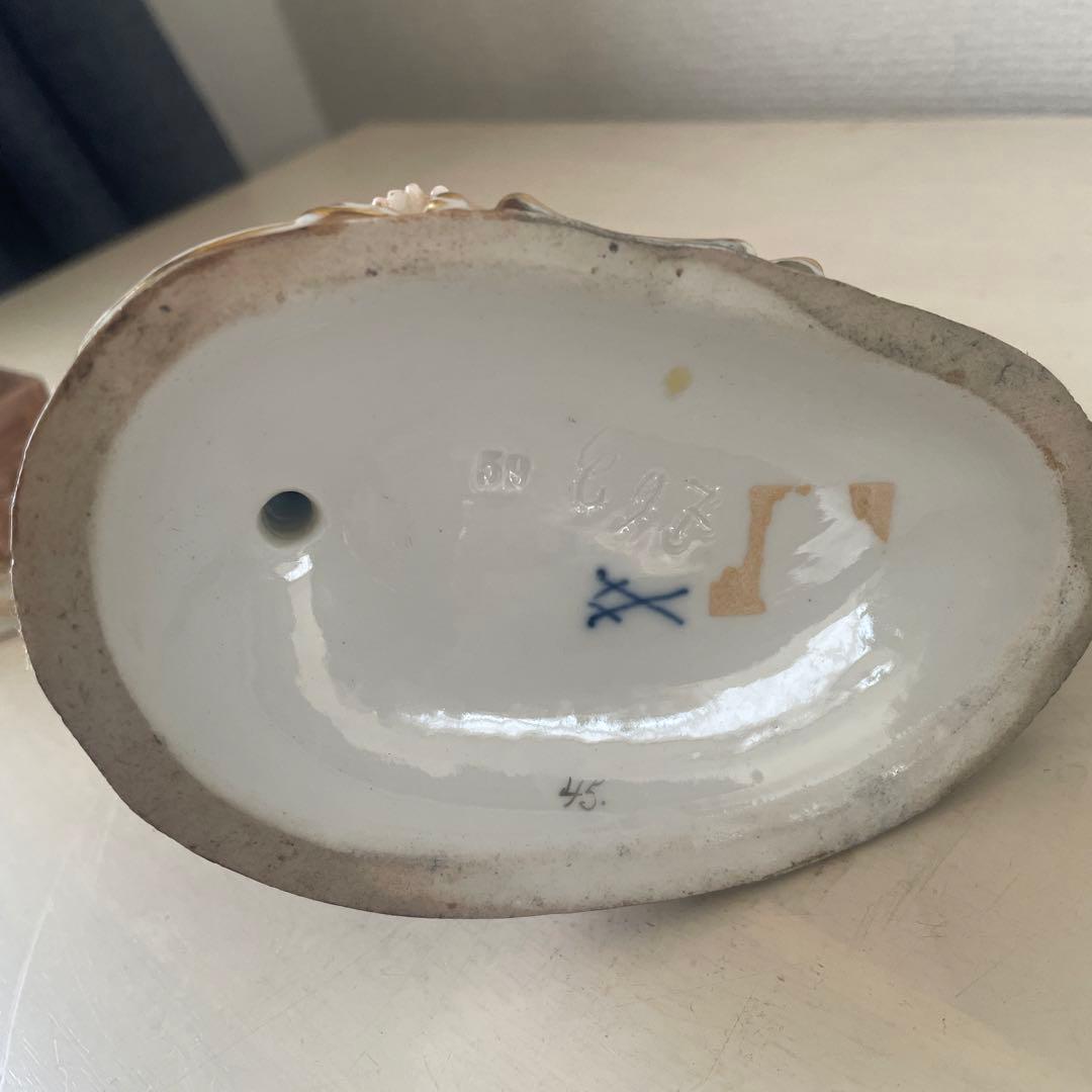 マイセン「ホットチョコレートを作る天使」四大元素:火　19世紀　フィギュリン