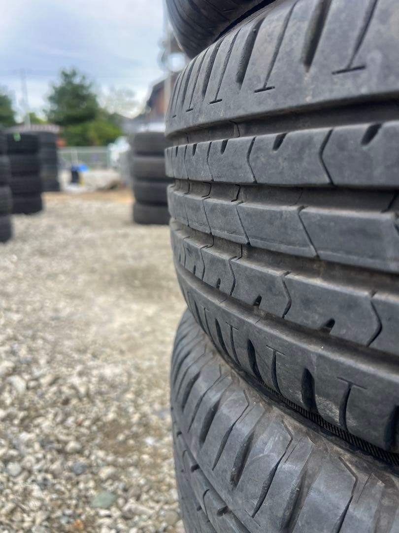 ブリヂストン　エコピア　nh100 215/60r16 21年製　バリ山