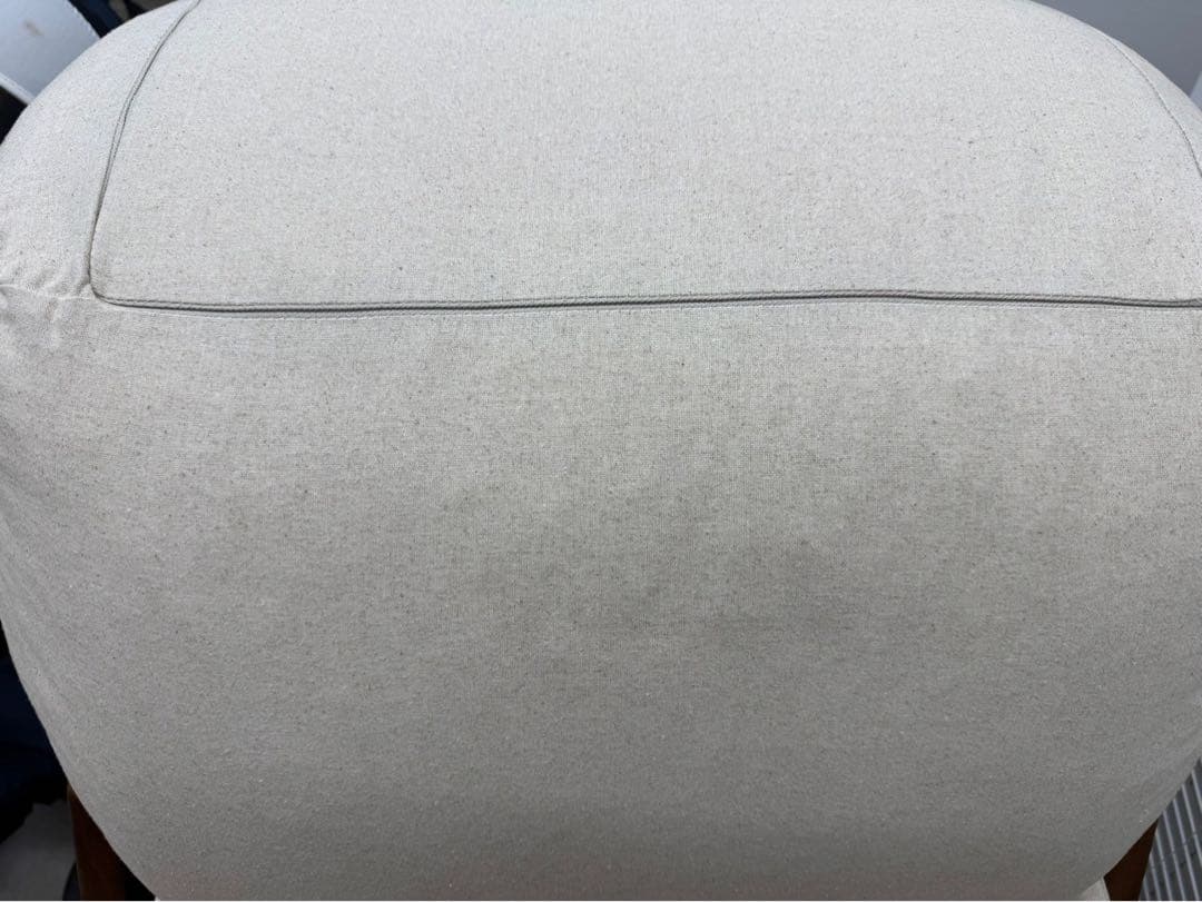 ZARA  デタッチャブルクッション ウッドアームチェア　美品 nk01