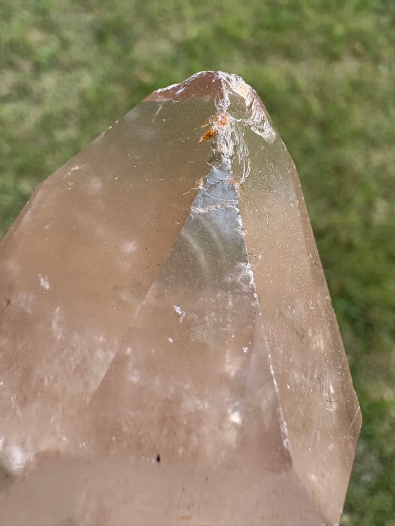 【匿名発送】クル渓谷産 ライトスモーキー水晶（セルフヒールド）