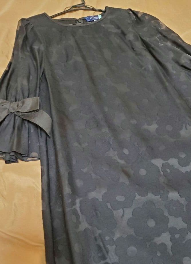 お値下げしました！エムズグレイシー♡ リボン付きワンピース　ブラック　42