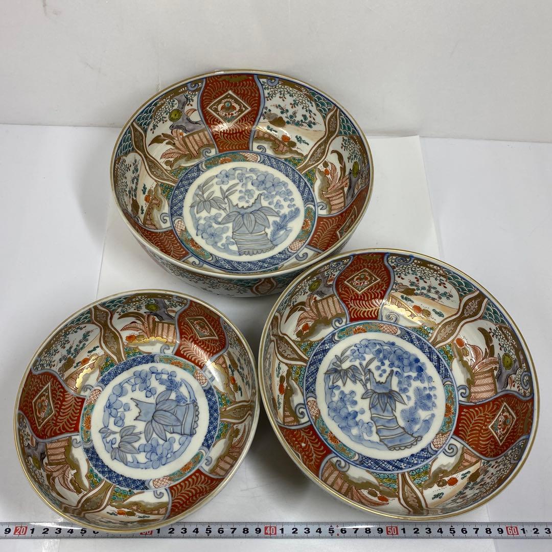 古伊万里　染錦　三ツ鉢　直径24.7・22・19㎝　タサオ　東な7-0305②