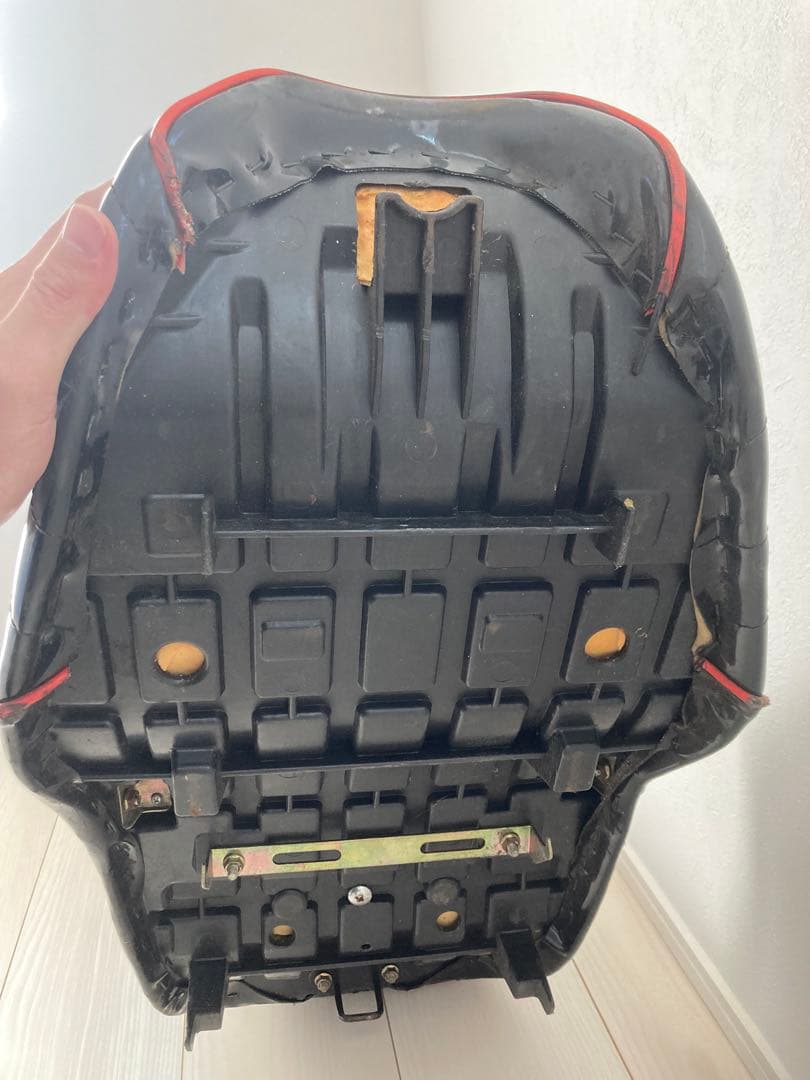 バリオス　１型　初期　バイクシート 三段シート