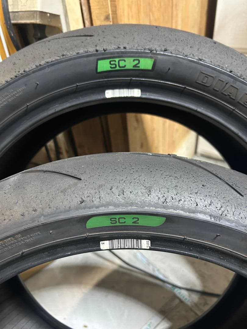 ピレリスーパーコルサv3 120/180