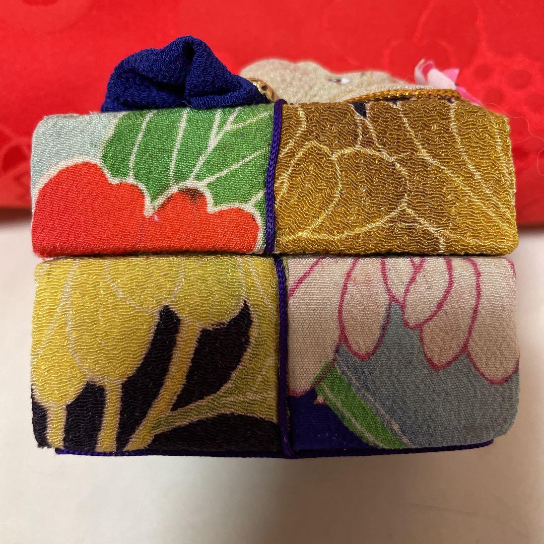 江戸縮緬　古布　猿の小物入れ