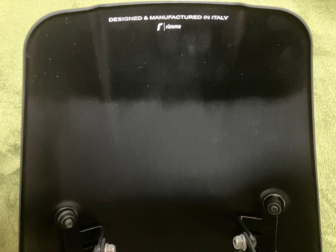  RnineT メーターバイザー rizoma リゾマ　ウィンドシールド