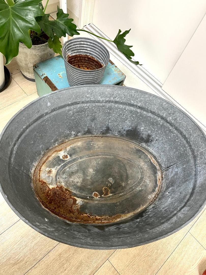 ビンテージ プランター 特大 タライ シルバー 鉄製 亜鉛メッキ