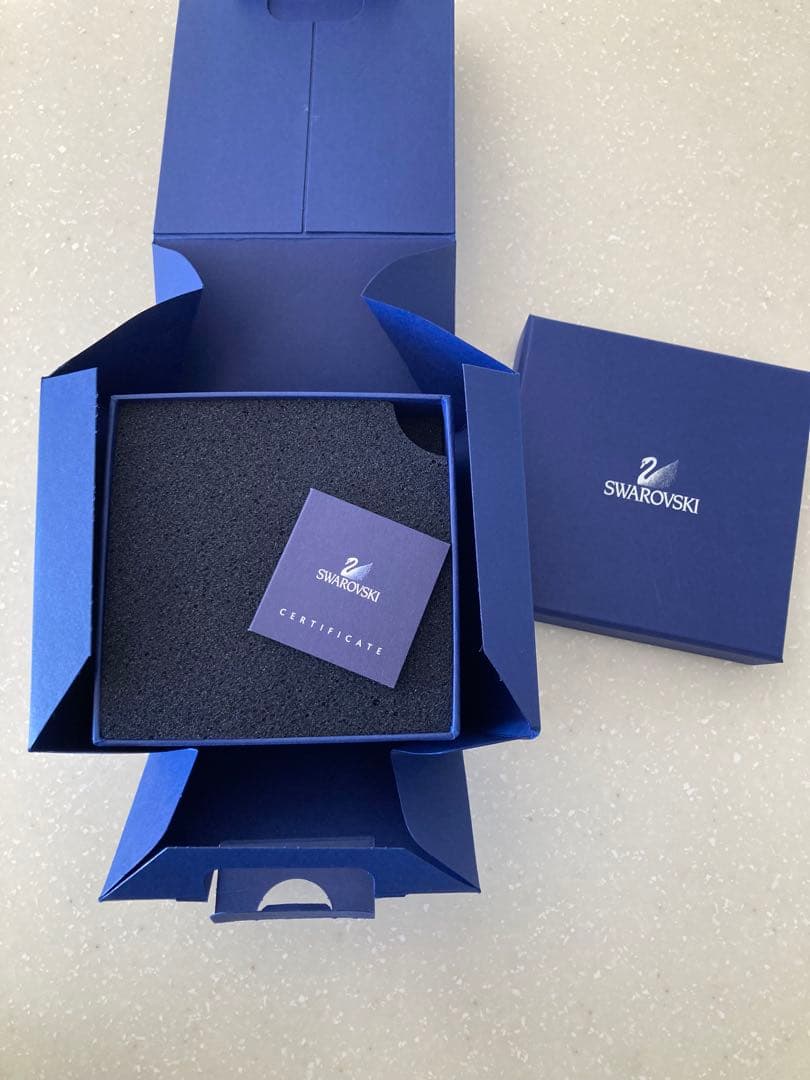 未使用品☆スワロフスキー社製　クリスタルガラスの置物　タツノオトシゴ